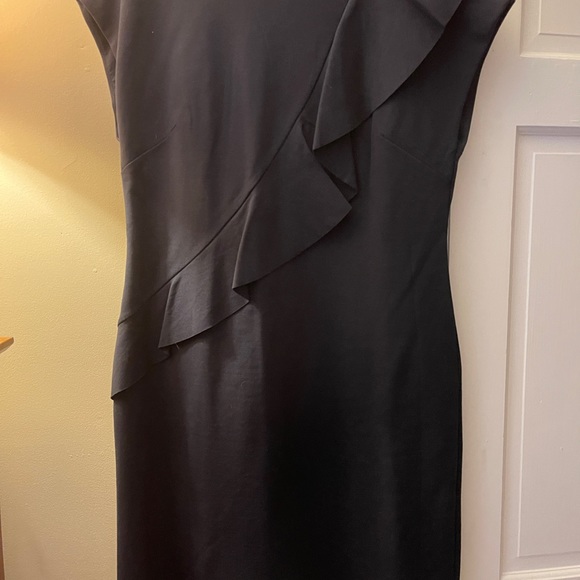 Banana Republic Navy Dress, size 12, ruffle front! - Picture 6 of 8